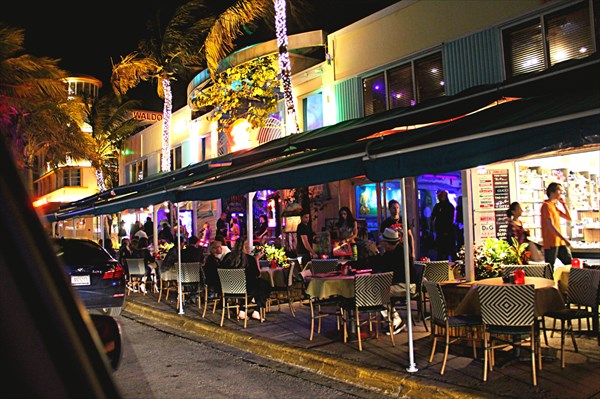 079-Ресторан «Lario’s On The Beach».